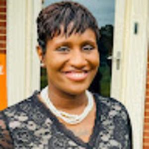 Meet your Posher, Yvette